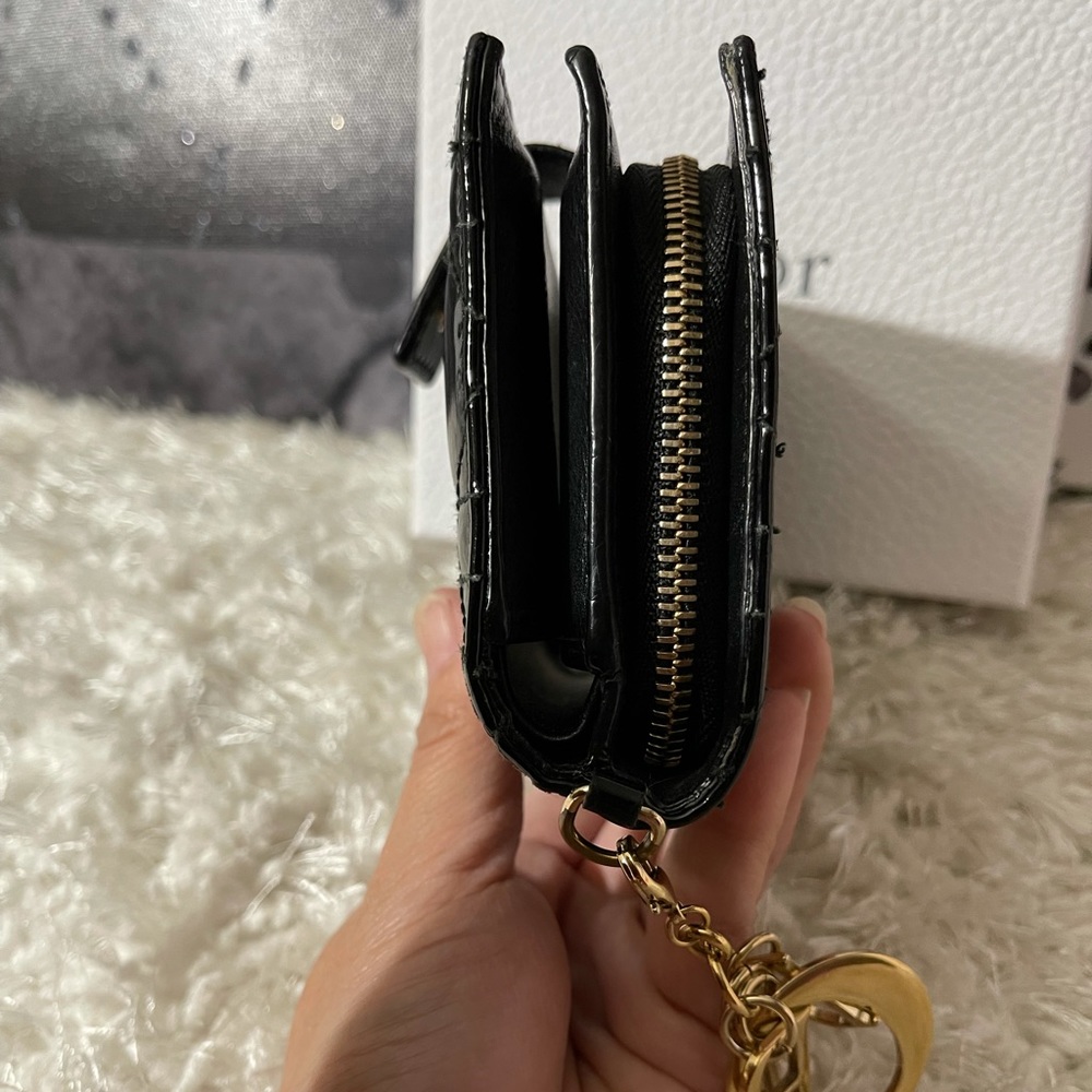 DIOR - Picture 13 of 17